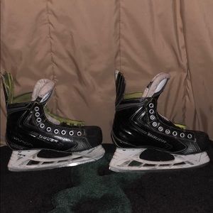 Bauer x100 limited edition hockey skates